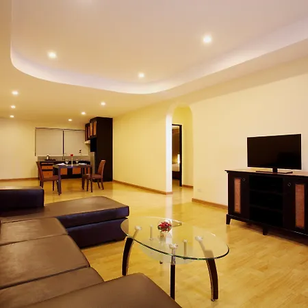 Nova Park Hotel 4*