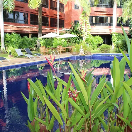 Nova Park Hotel 4*