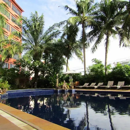 Nova Park Hotel 4*