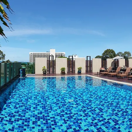 April Hotel