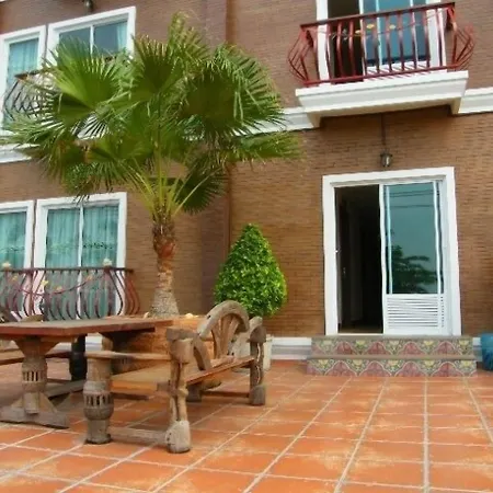 The Red Balcony Inn