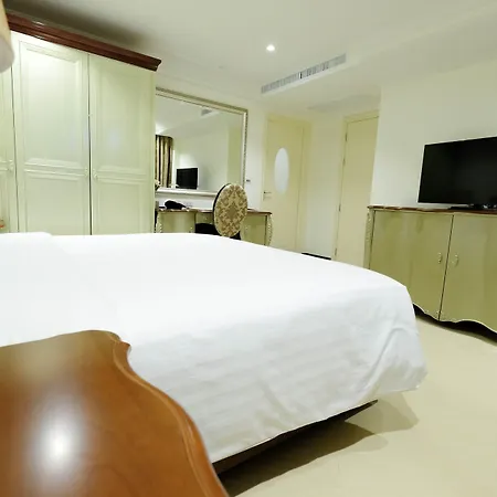 Hotel Lk President 4*