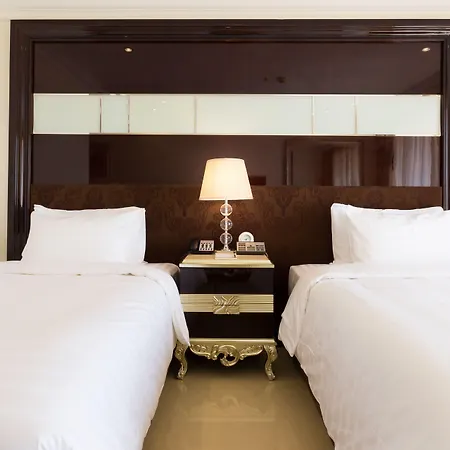 Lk President Hotel