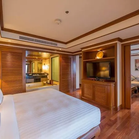 Avani Hotel 5*