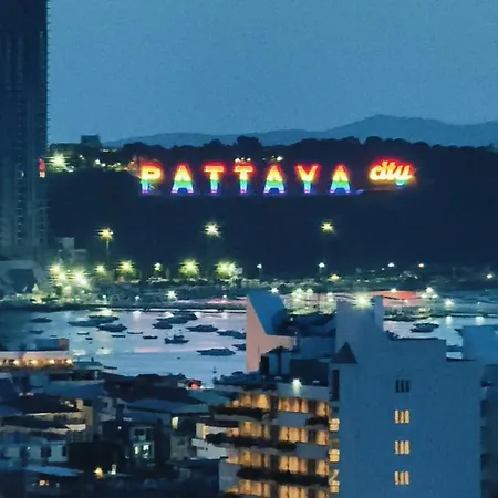 อพาร์ทเม้น The Base 2 Bedrooms *
