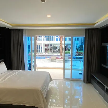 New! Pool Access 50sqm & Grand Avenue &