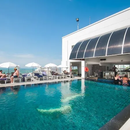 Flipper House - Sha Extra Pattaya