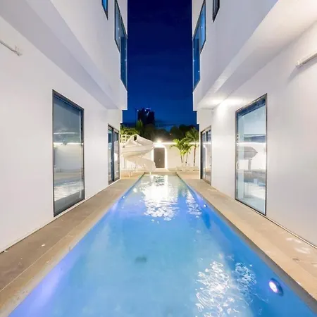 My Galaxy Pool 16br Near Jomtien *