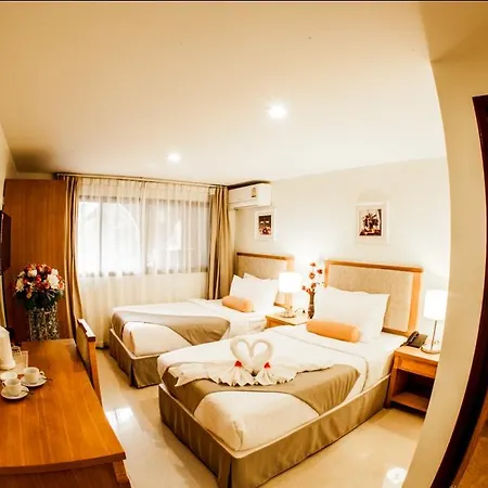 Babylon Palace Hotel 3*