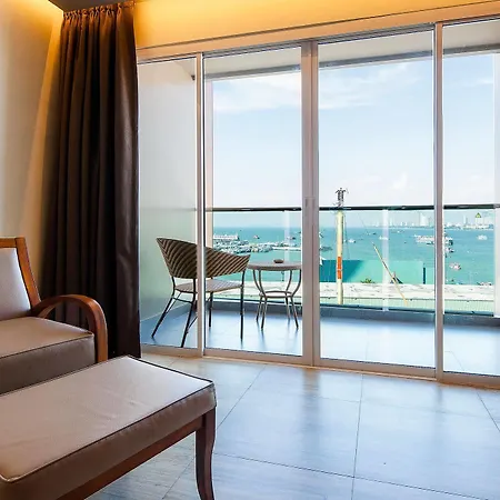 Balihai Bay 4*