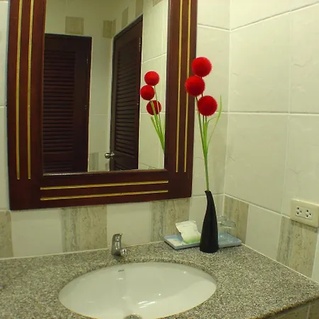 Rada โรงแรม 3*