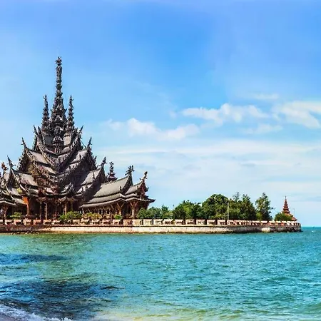 Le Cafe Royale Pattaya
