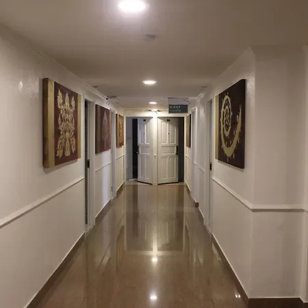 Hotel Le Cafe Royale Pattaya