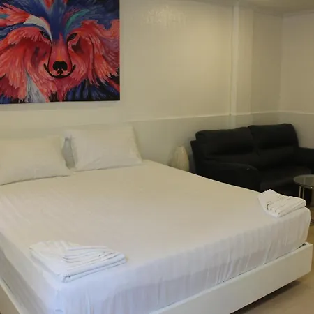 Hotel Le Cafe Royale 3*