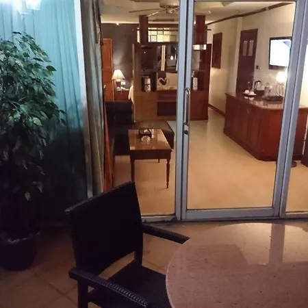 Le Cafe Royale Hotel 3*