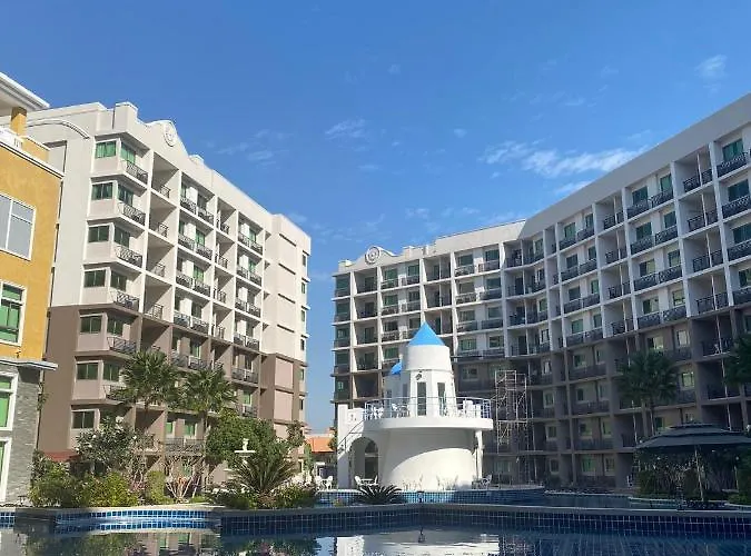 Modern Quiet 1-Bedroom Condo In A Central Resort
