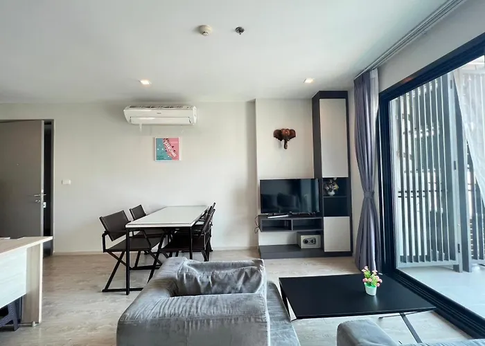 Sea View 2 Bed Room Condo At Central Pattaya