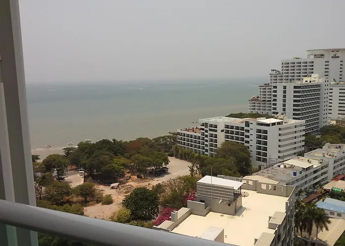 Cosy Beach View Apartments