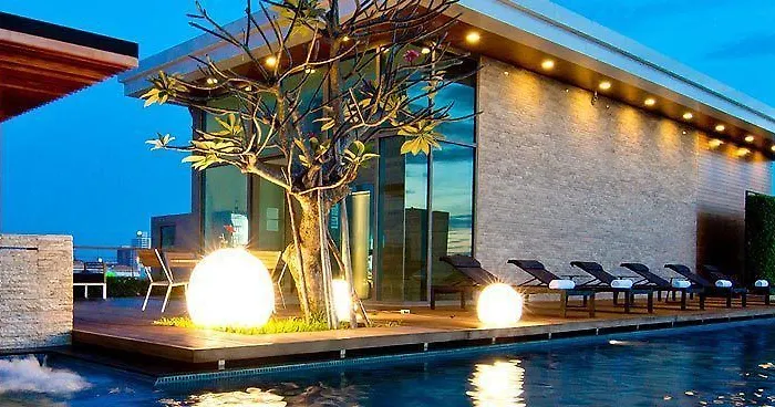 Seven Zea Chic Hotel