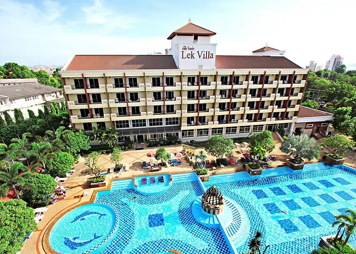 Lek Villa