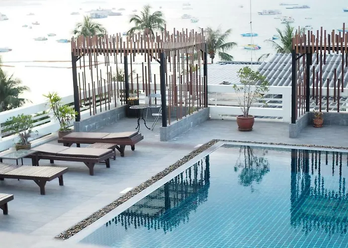 Pattaya Centre Hotel