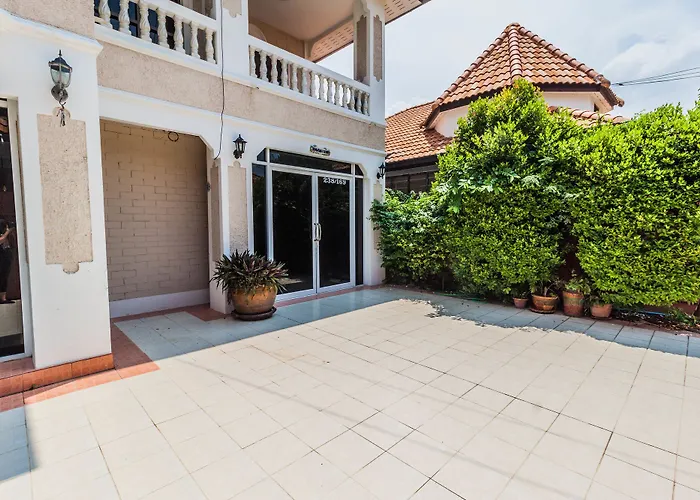 Pattaya Lagoon Villas By Pattaya Sunny Rentals