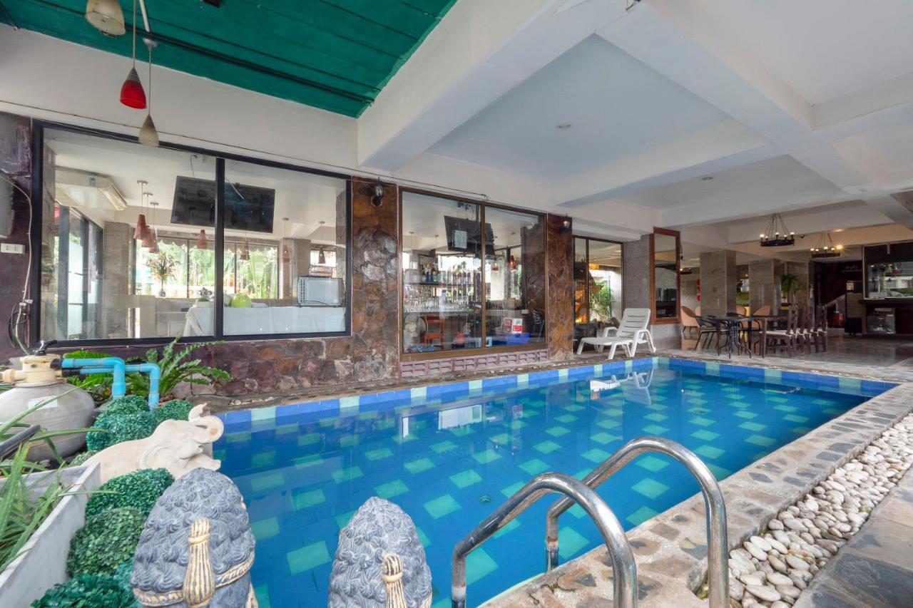 Oyo 75316 Capital Hotel 2*