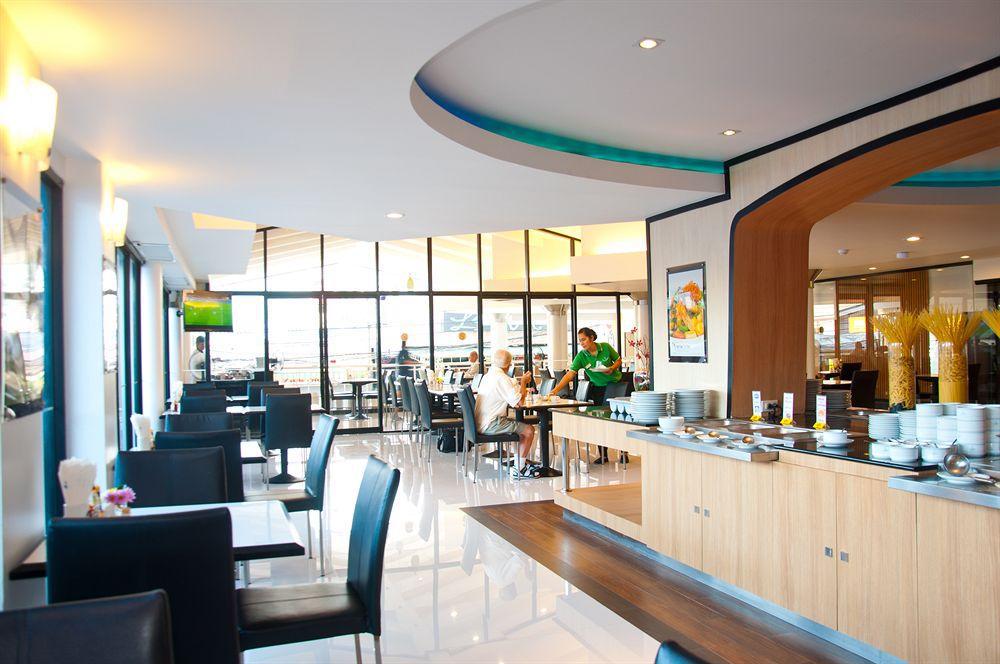 Flipper - Sha Extra Hotel