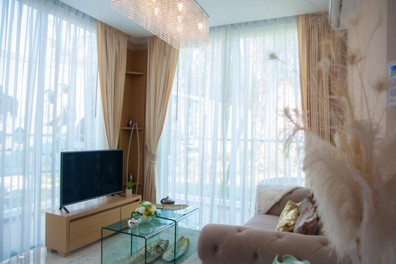 City Garden Tower Luxurious Condominium In The Center Of Apartment Pattaya