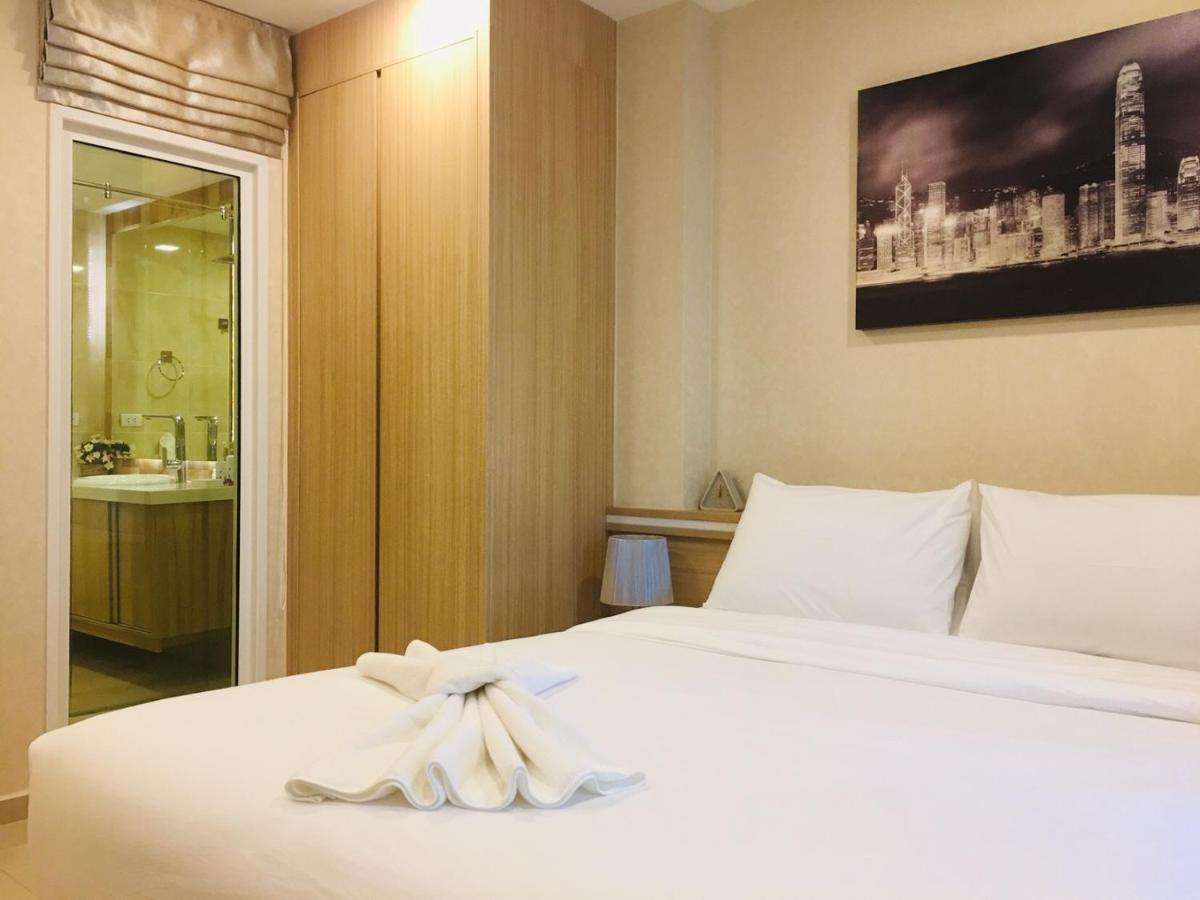 Apartment City Garden Tower Luxurious Condominium In The Center Of