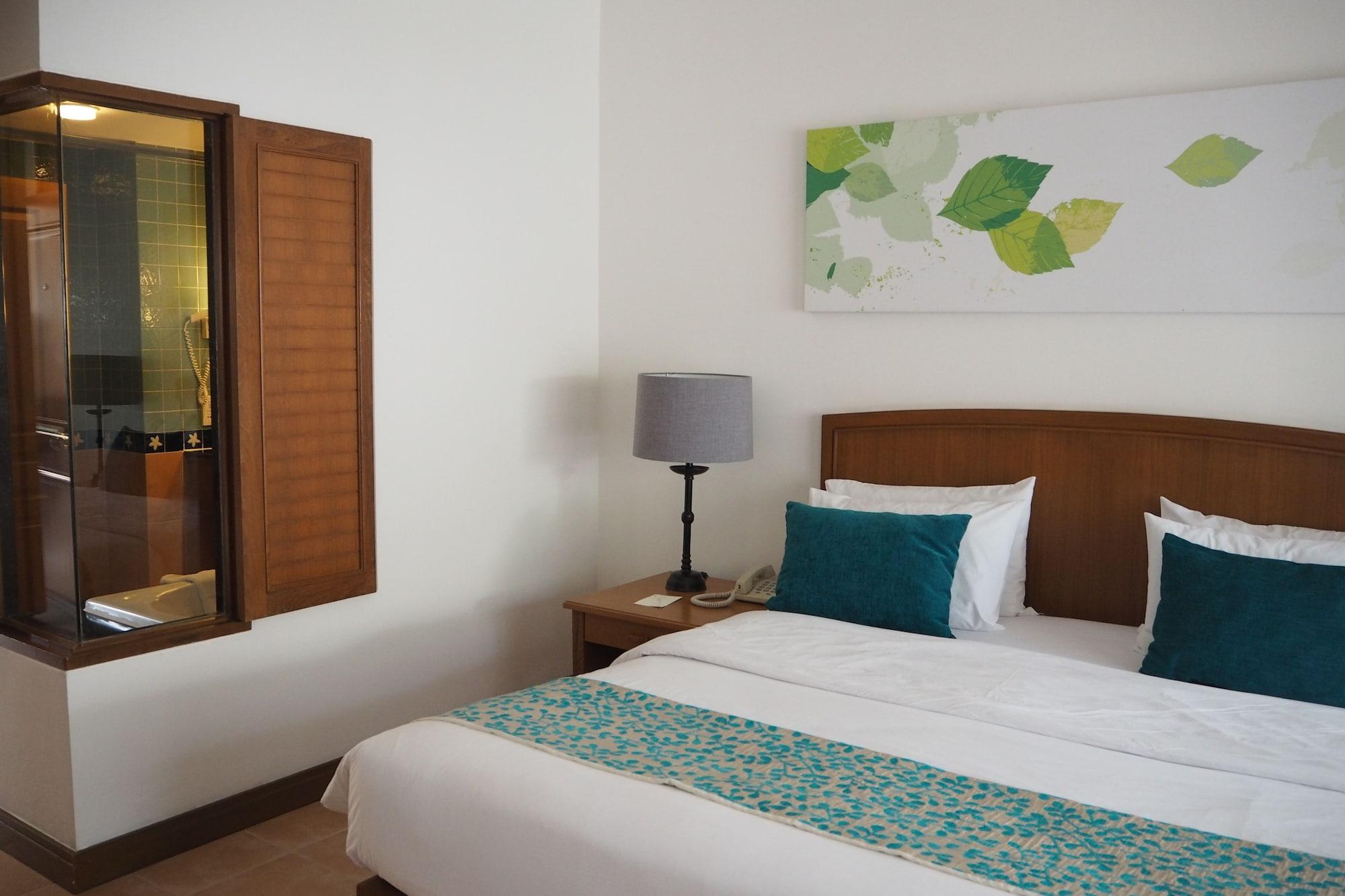 Resort Woodlands And 4*
