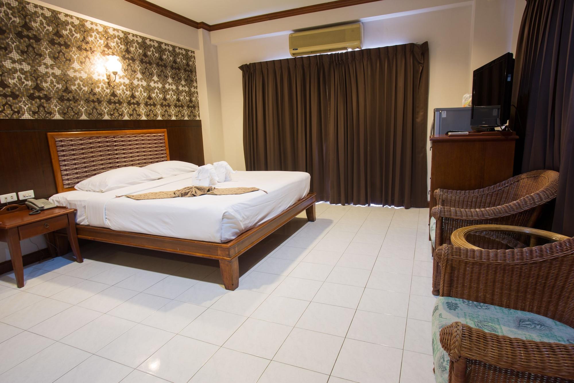 Hotel House- Sha Extra