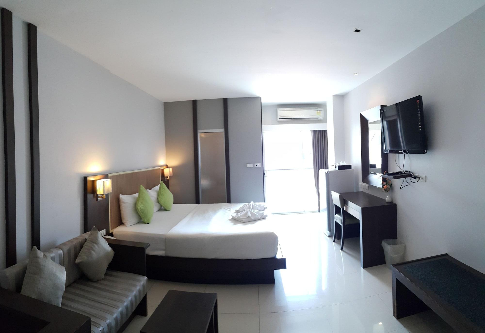 Hotel April