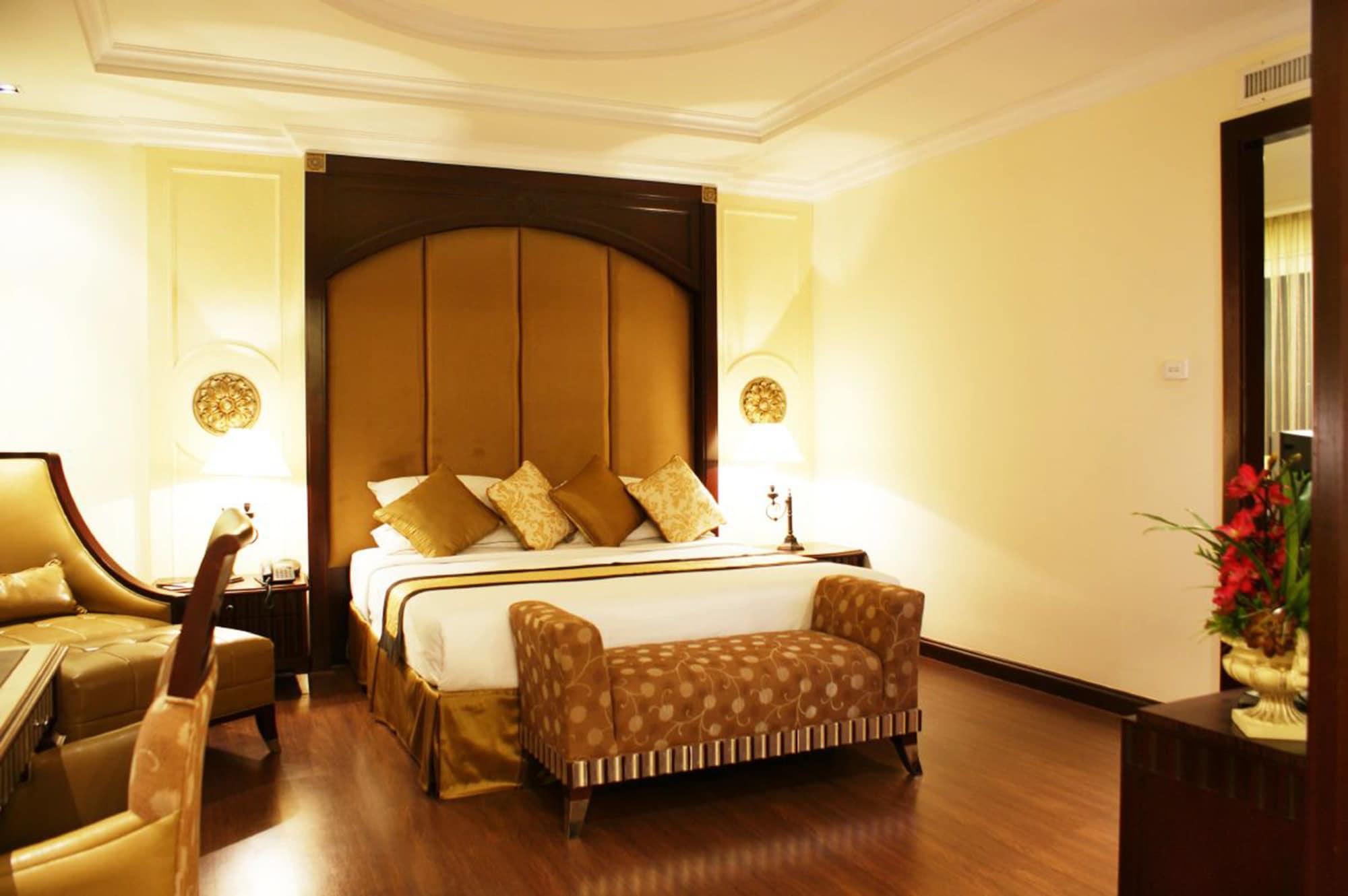Lk Hotel