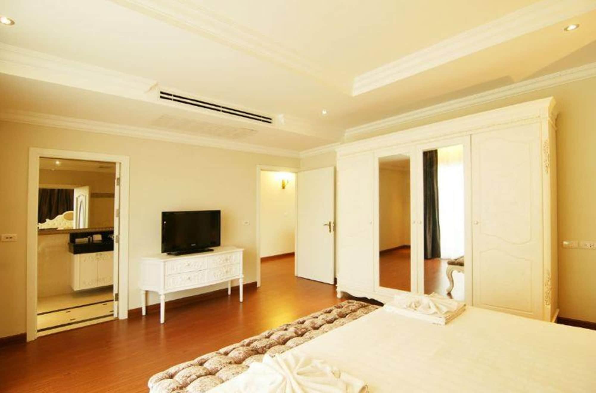 Lk Legend 4* Pattaya