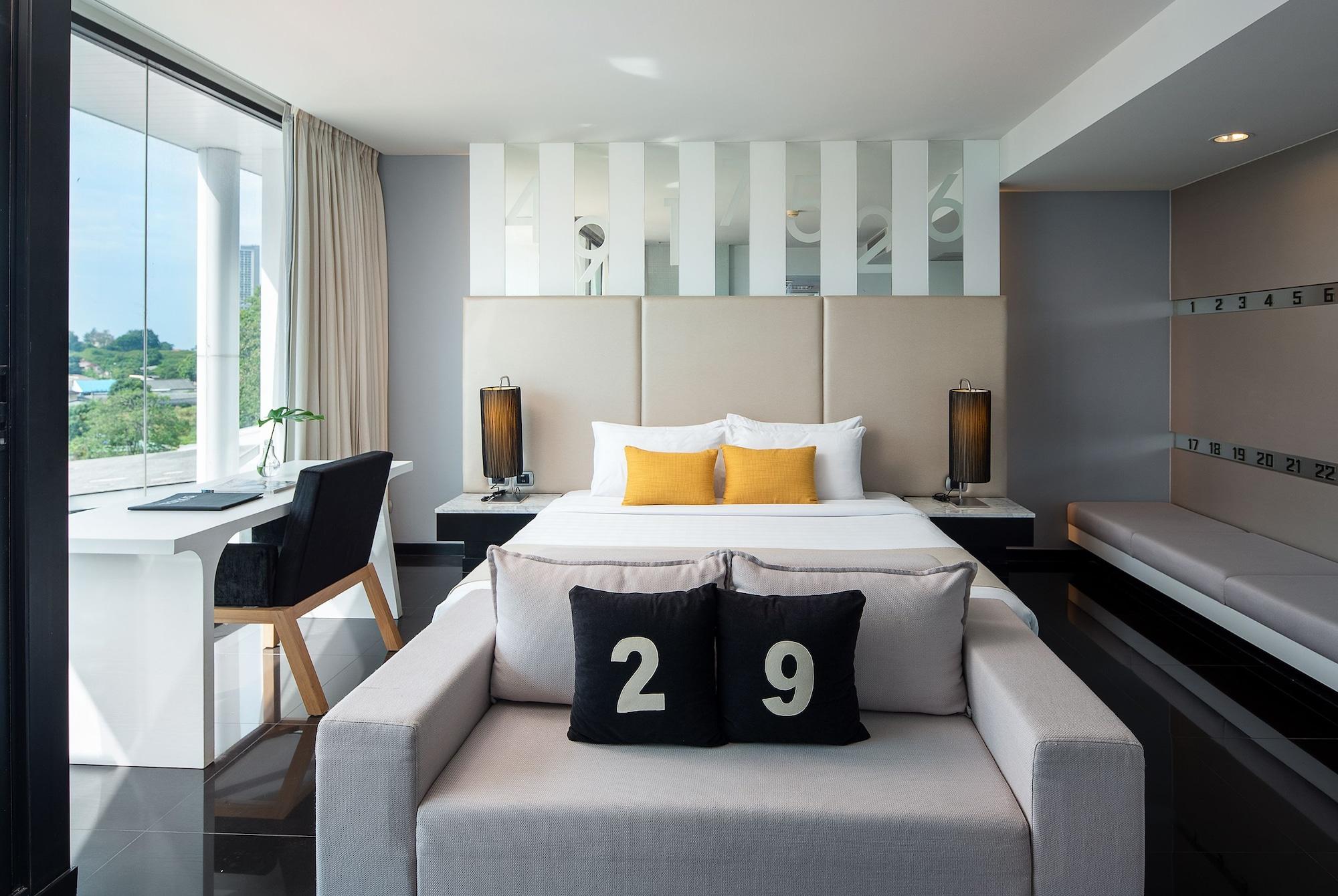 Tsix5 Pattaya
