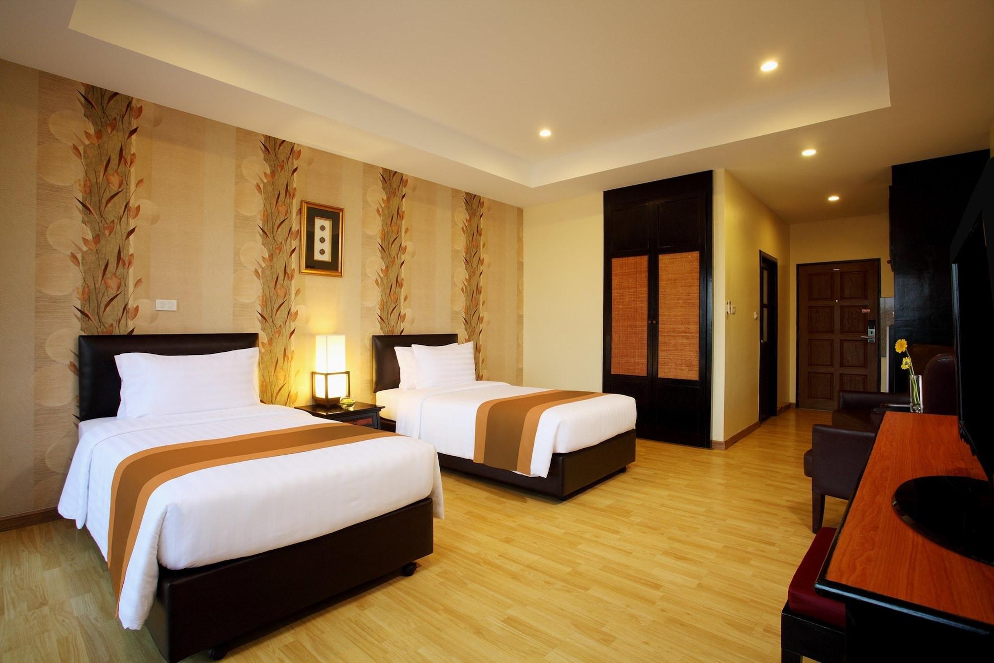 Nova Park Hotel 4*