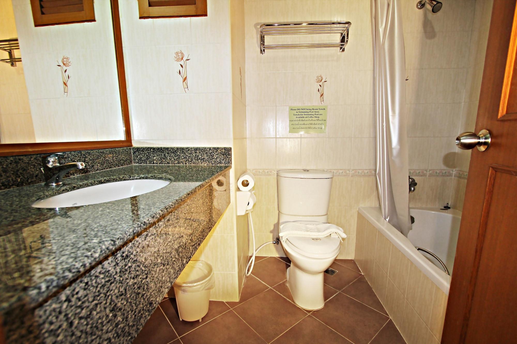 Lek Hotel