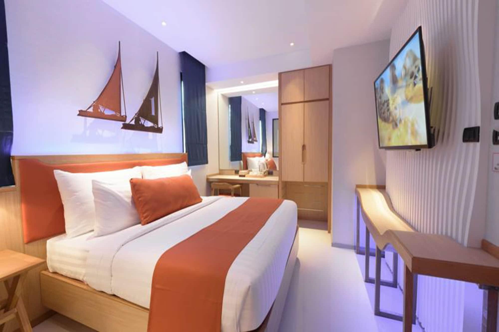 Deep Blue Z10 Hotel