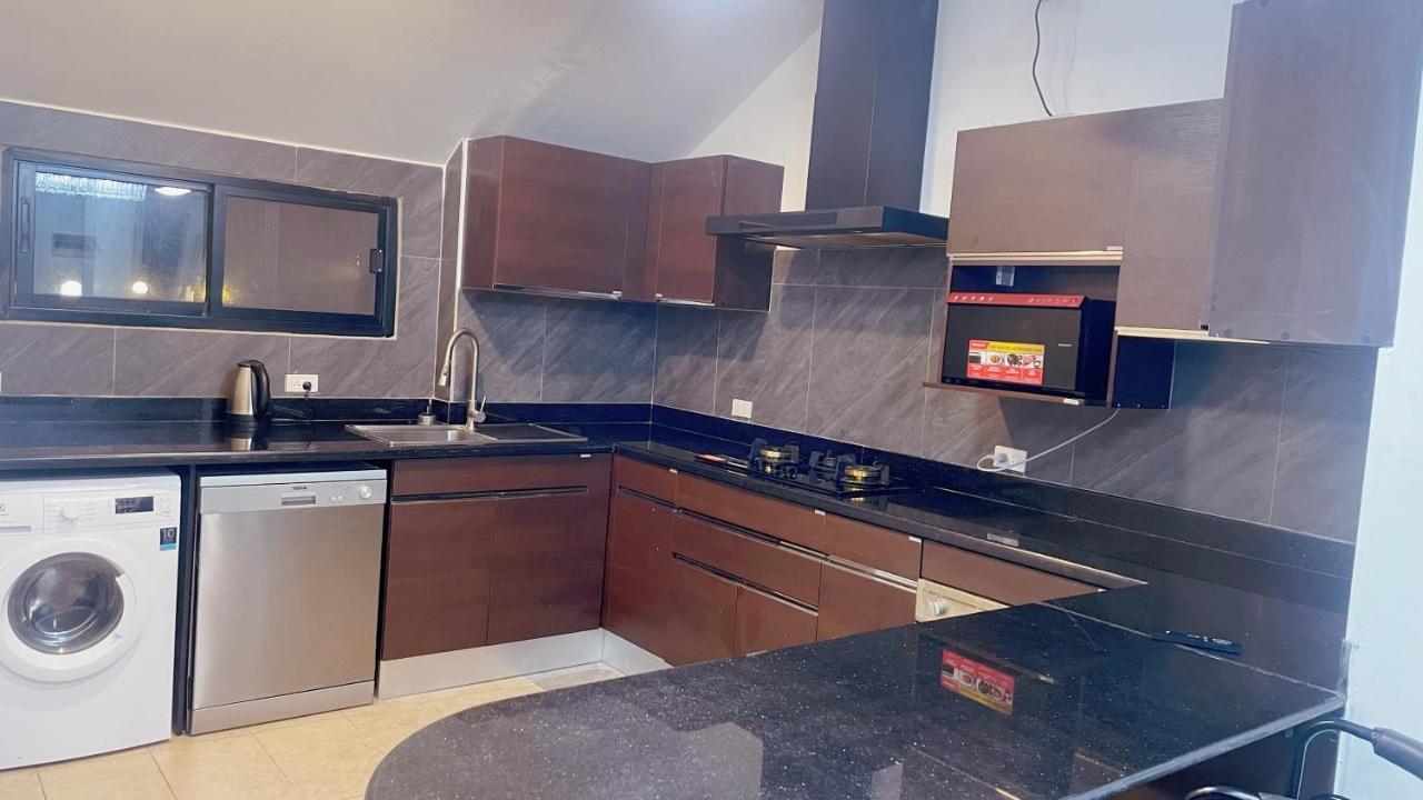 Villa 3 Bedroom Praitumnak Soi 4 By Daisy Pattaya