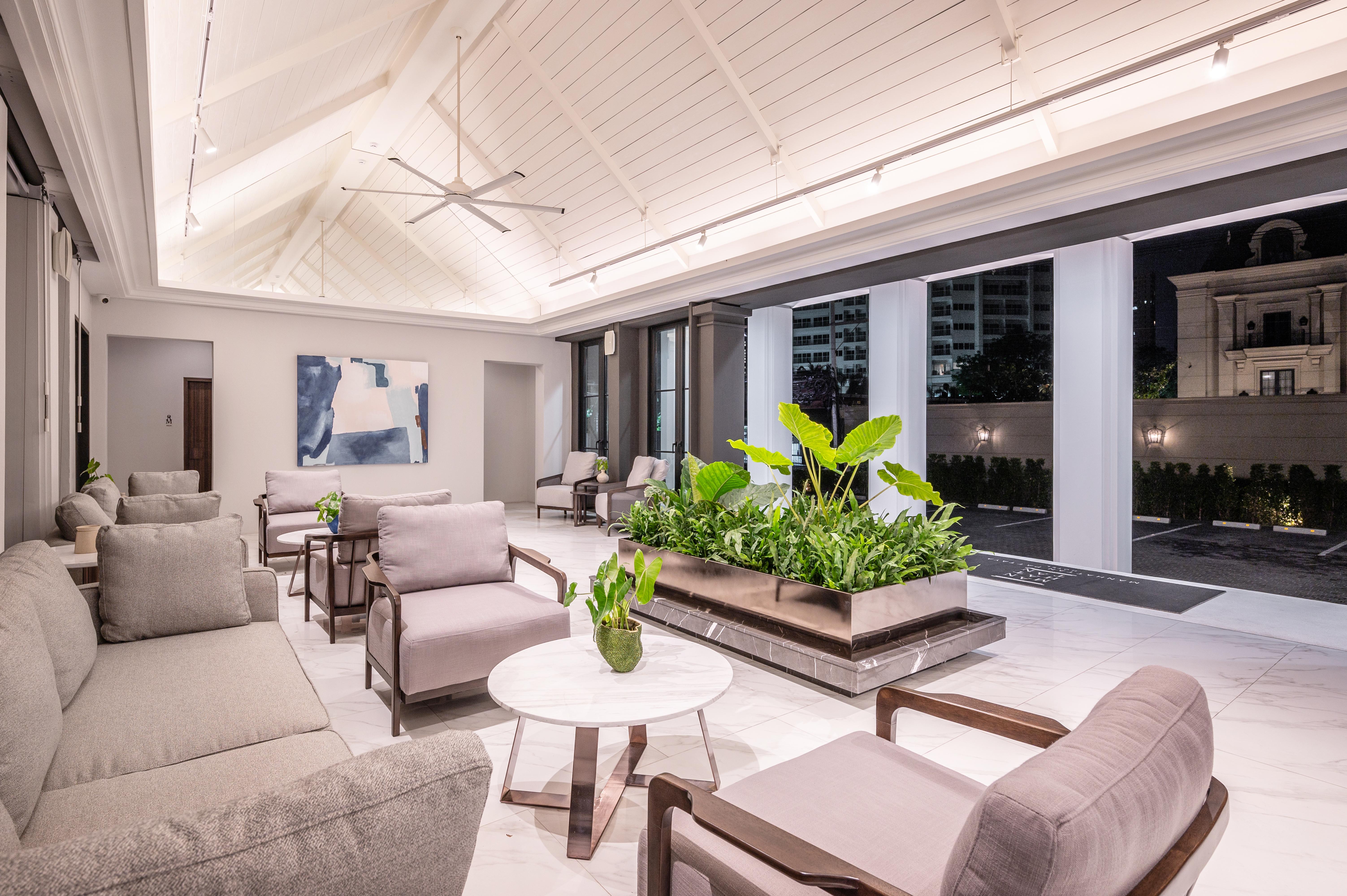 Manhattan - Sha Extra Hotel Pattaya