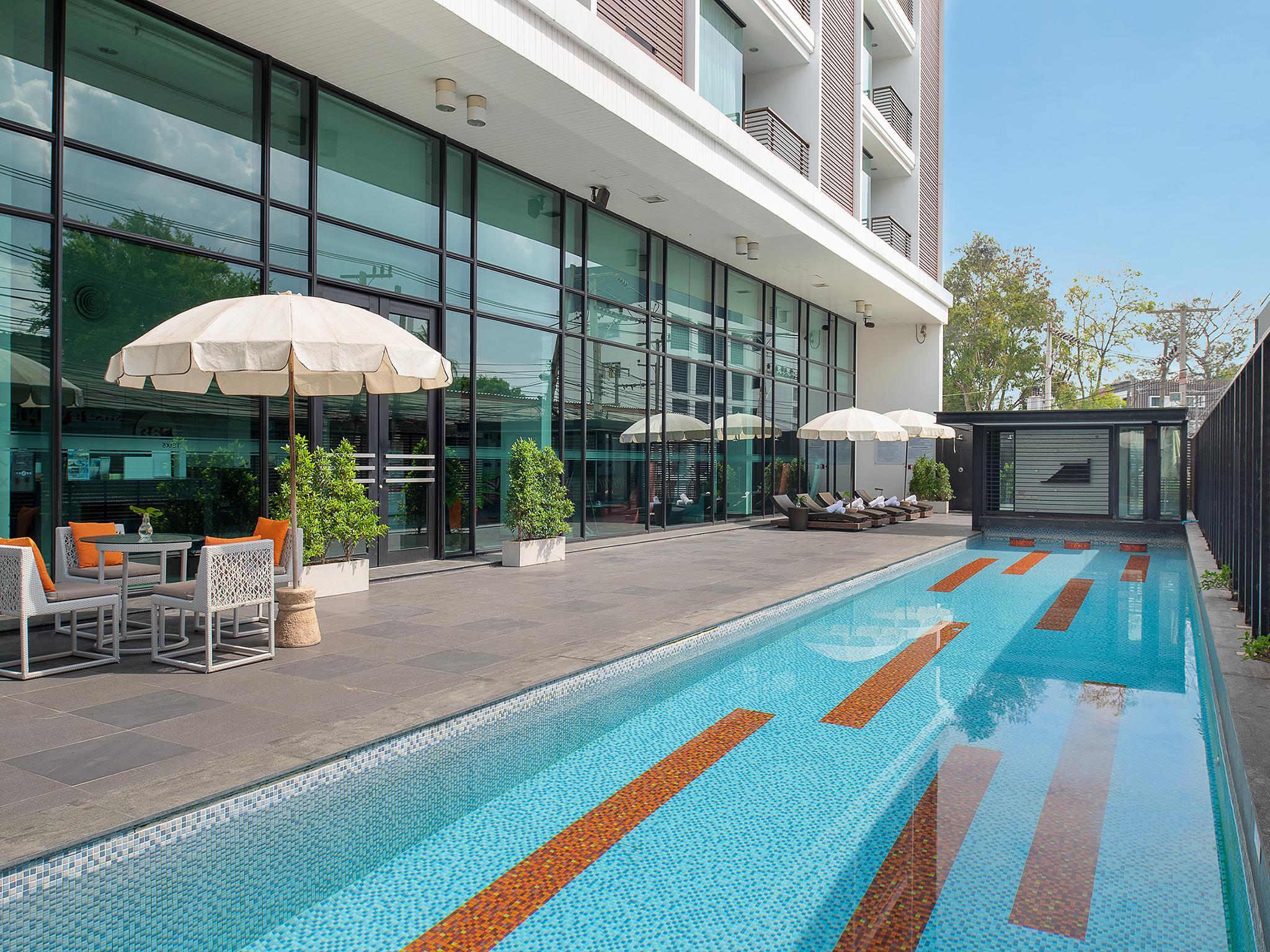 Hotel Tsix5 4*