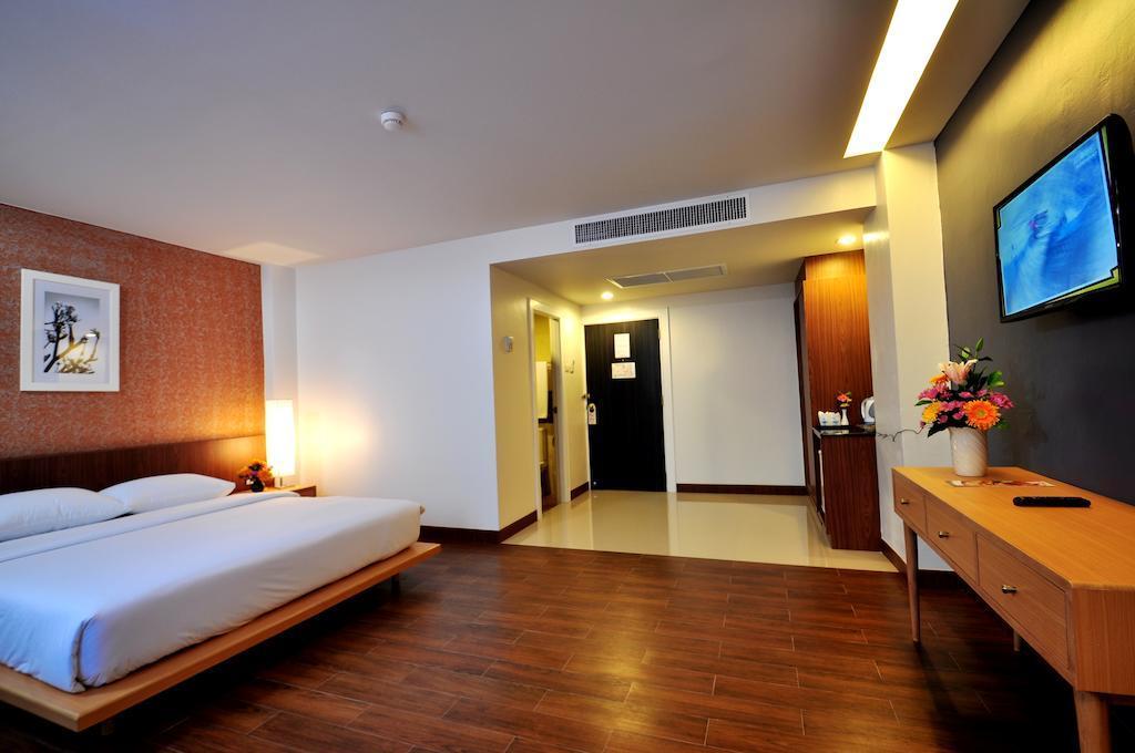 Flipper - Sha Extra Hotel