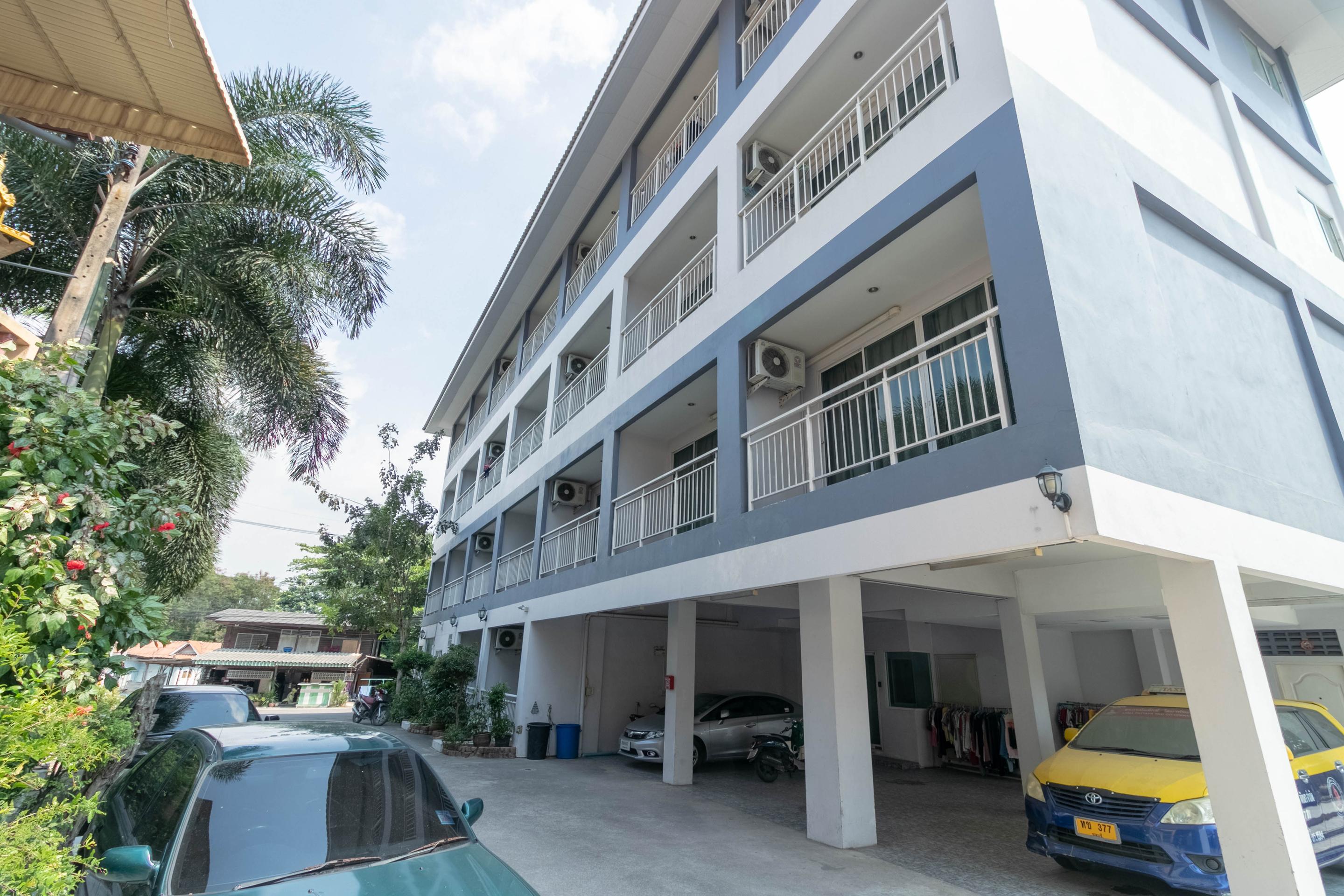 Oyo 75389 Pandora House Inn 2*