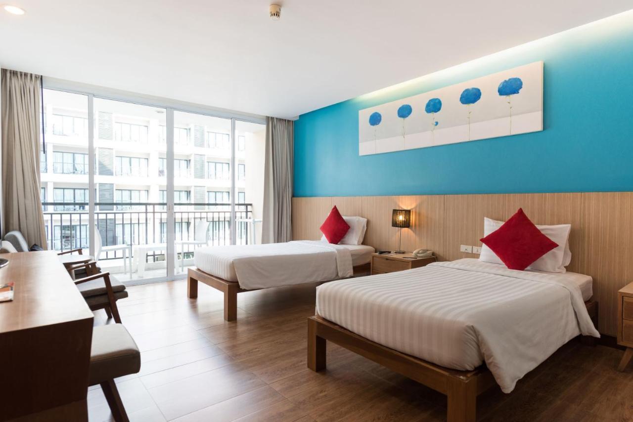 J Hotel