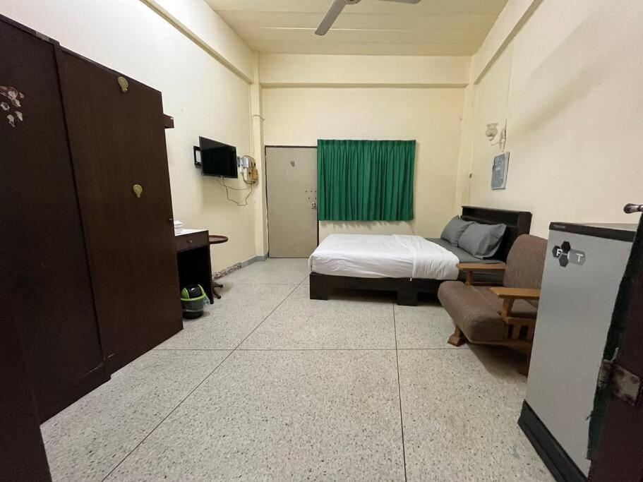 103 Wanna ,opposite Sophon Cable Tv