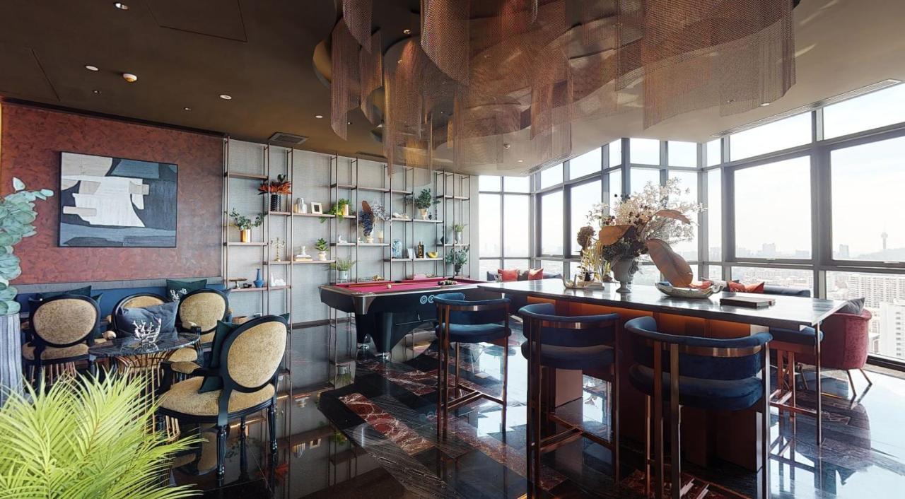 The Edge Infinity Apartment *