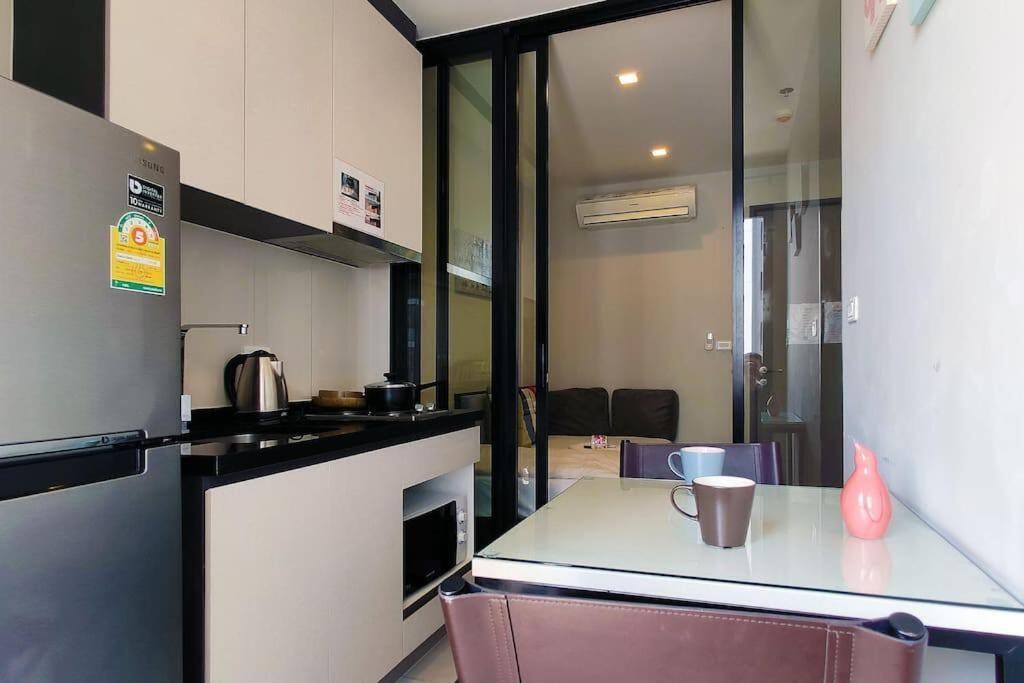 超低价网红公寓base/顶楼无边海景泳池俯瞰芭提雅海湾全景 82788 Apartment Pattaya
