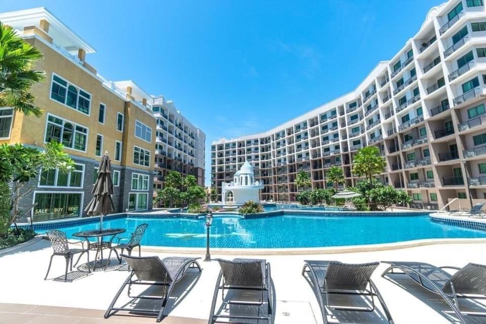 โรงแรม อาร์คาเดีย บีช คอนโดพัทยา วอล์คกิ้งสตรีท Arcadia
