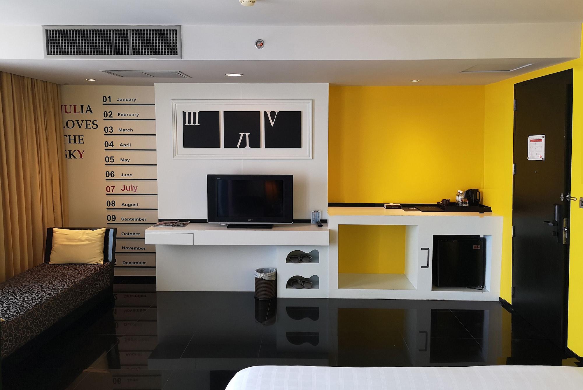 Tsix5 Hotel